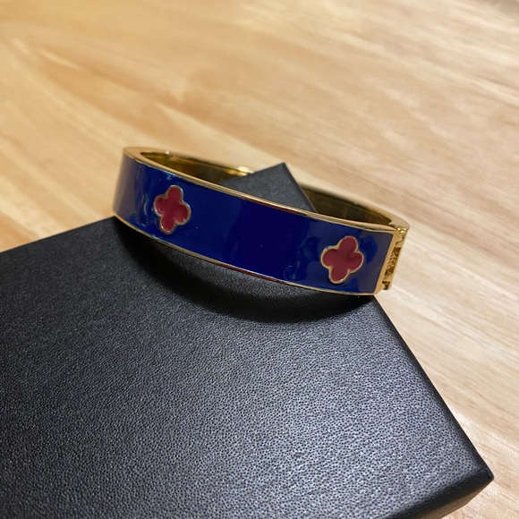 LINDA PEARL BRACELET - Picture 2 of 5